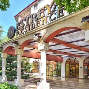 Estreya Residence Hotel