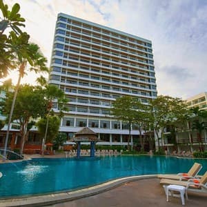 Готель Cosy Beach Hotel Prathumnak — Паттайя, Таїланд