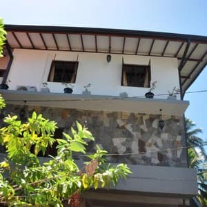Asantha Guest House