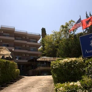 Готель Ambasador Hotel — Вльора, Албанія
