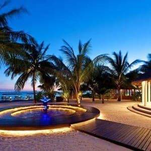Готель Sheraton Maldives Full Moon Resort & Spa — Північний Мале Атол, Мальдіви
