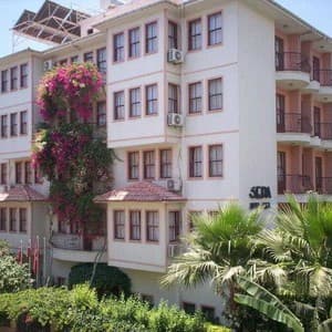 The S Aparts & Suites Hotel