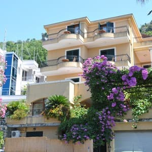 Meduza Garni Hotel