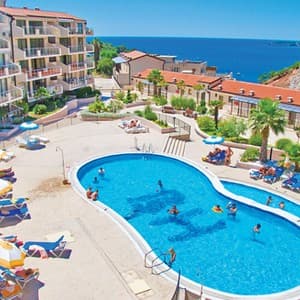 Blue Horizon Apartments