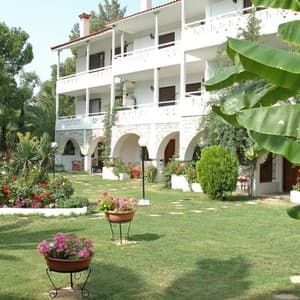 Porfi Beach Hotel