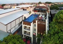 J4 Hotel Legian — фото 2