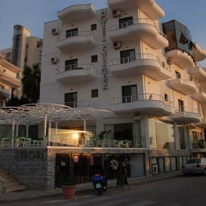 Strora