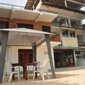 Wave Beach Resort