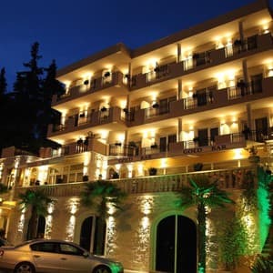 Gold Hotel