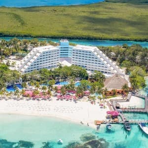 Готель Oasis Palm — Канкун, Мексика