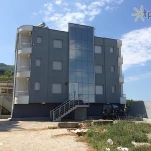Готель Al Hotel — Вльора, Албанія