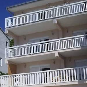 Tomislav Apartments