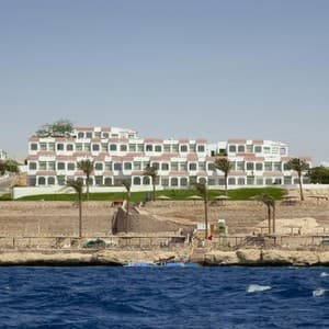 Coral Beach Resort Tiran