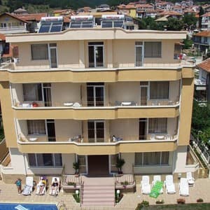 Готель Larisa 1&2 Hotel — Светі-Влас (Святий Влас), Болгарія