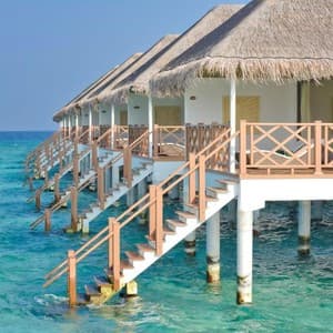 Готель Dreamland the Unique Sea & Lake Resort & Spa — Баа Атол, Мальдіви