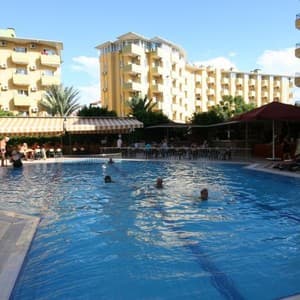 Kleopatra Royal Palm Hotel