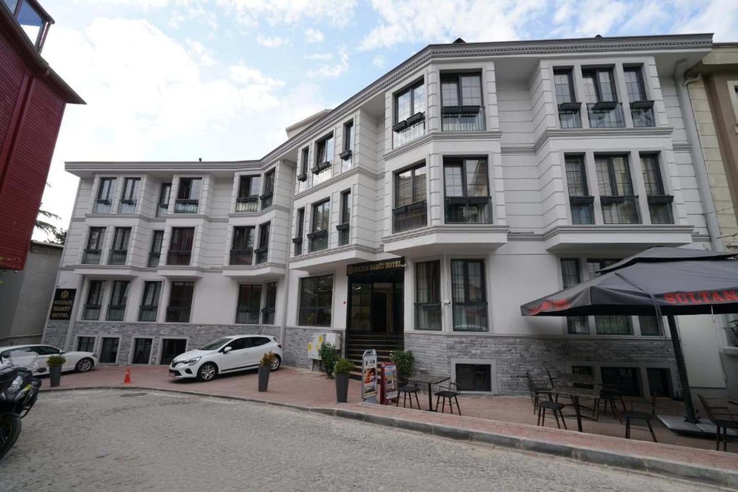 Sultan Hamit Hotel