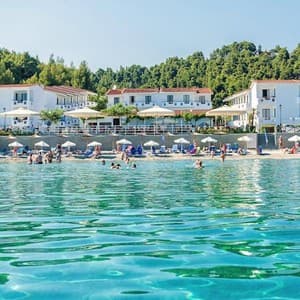 Xenios Dolphin Beach Hotel