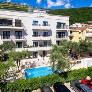 Готель Harmony Hotel — Будванськая Рівʼєра, Чорногорія