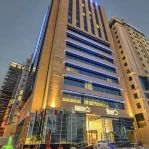 Готель Saraya Corniche Hotel — Доха, Катар