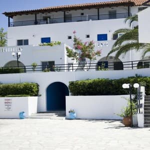 Готель Theo Bungalows — Халкідікі, Греція