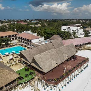 Amaan Bungalows Beach Resort