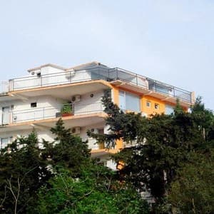 Готель Slavuja Villa — Будванськая Рівʼєра, Чорногорія