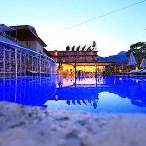Готель Beldibi Beach Hotel — Кемер, Туреччина