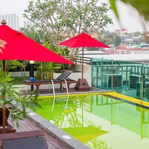 Sunshine Hip Hotel