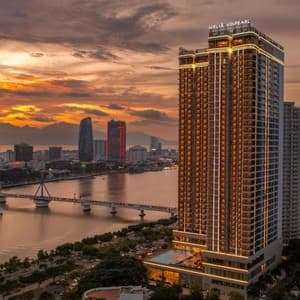 Melia Vinpearl Danang Riverfront