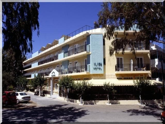 Ilios Hotel