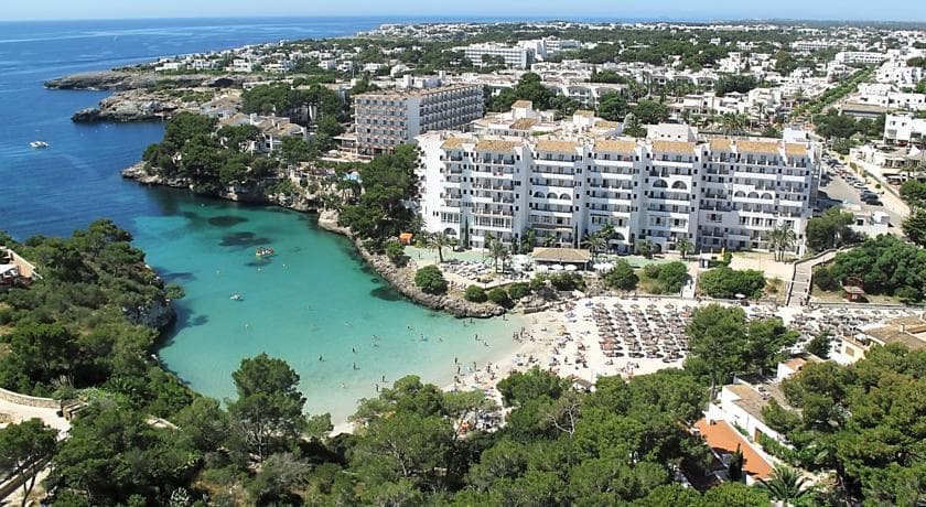 Barcelo Ponent Beach
