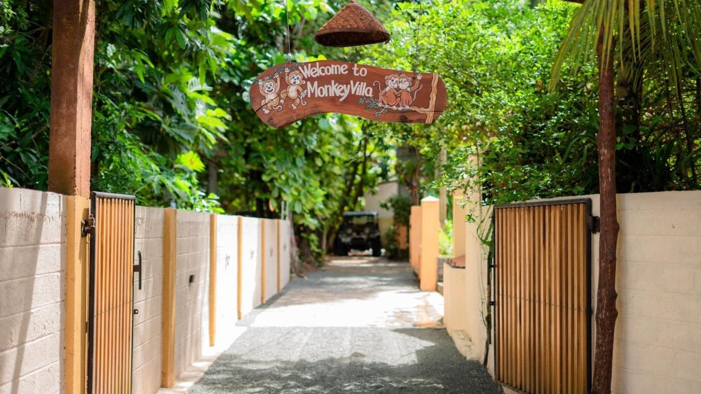 Monkey Villa Hikkaduwa