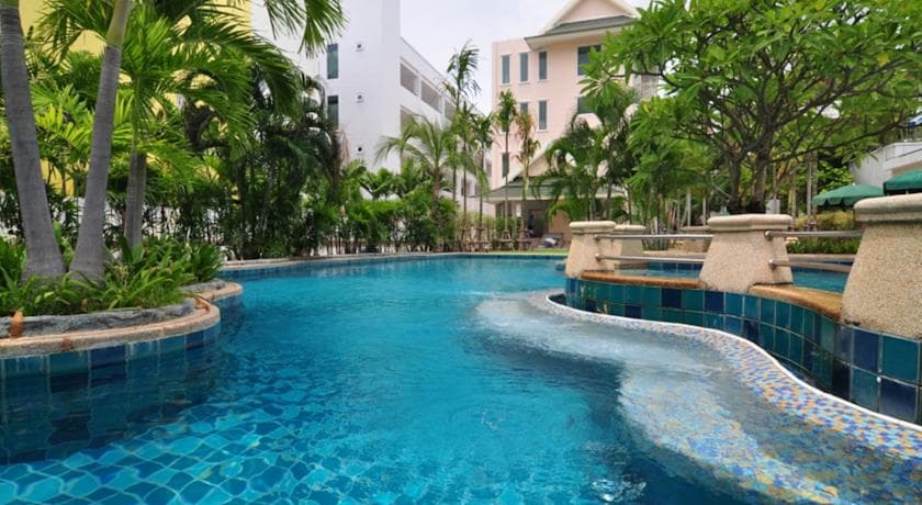 Baan Karonburi Resort