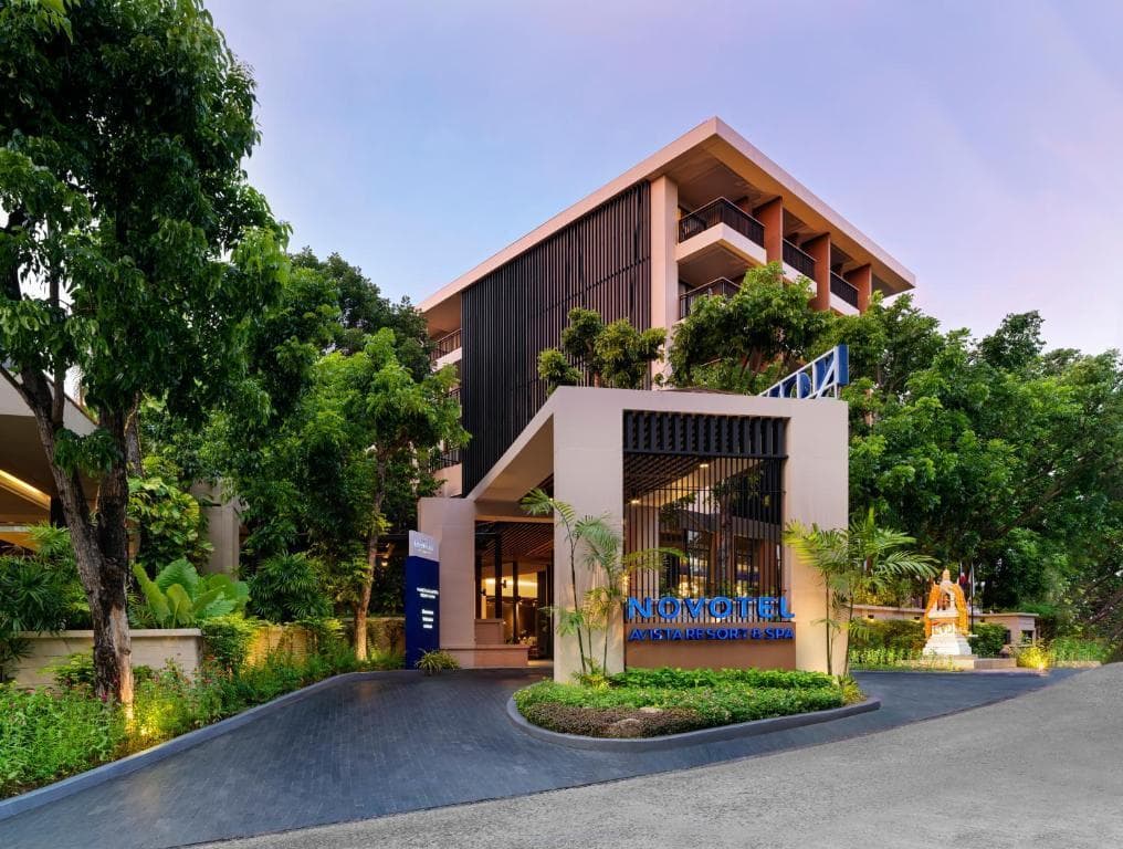 Novotel Phuket Kata Avista Resort & Spa