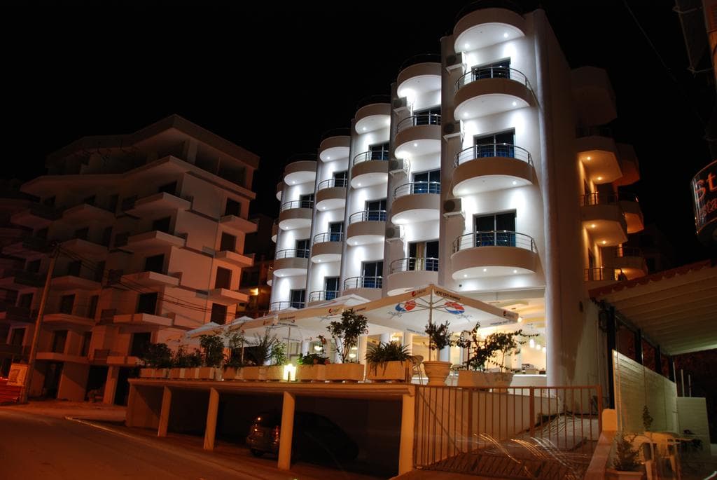 Arel Hotel