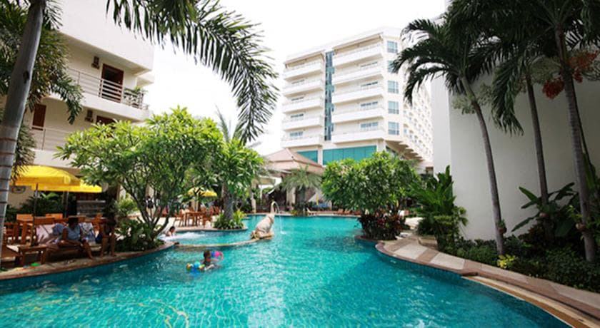 Sea Breeze Jomtien Resort