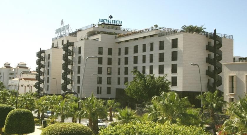 Zentral Center Hotel