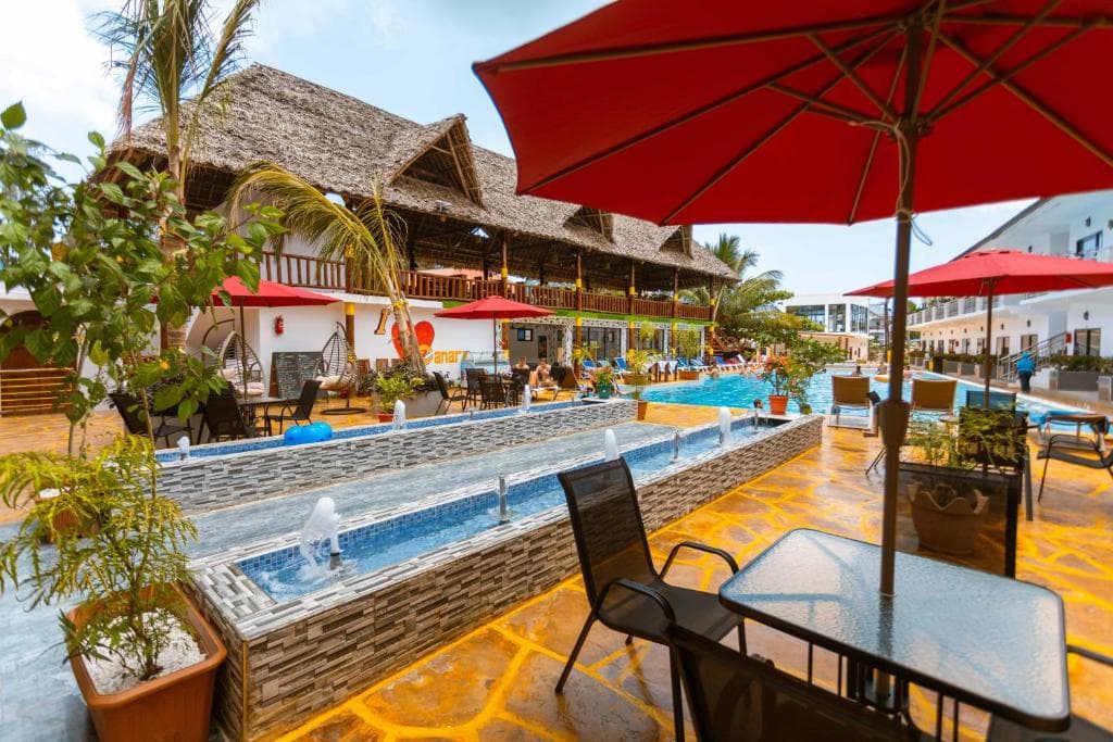 Canary Nungwi Hotel&Resturant