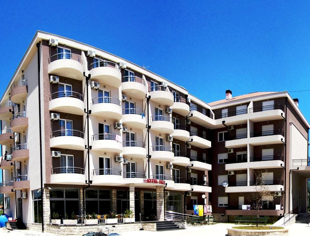 Novi Hotel