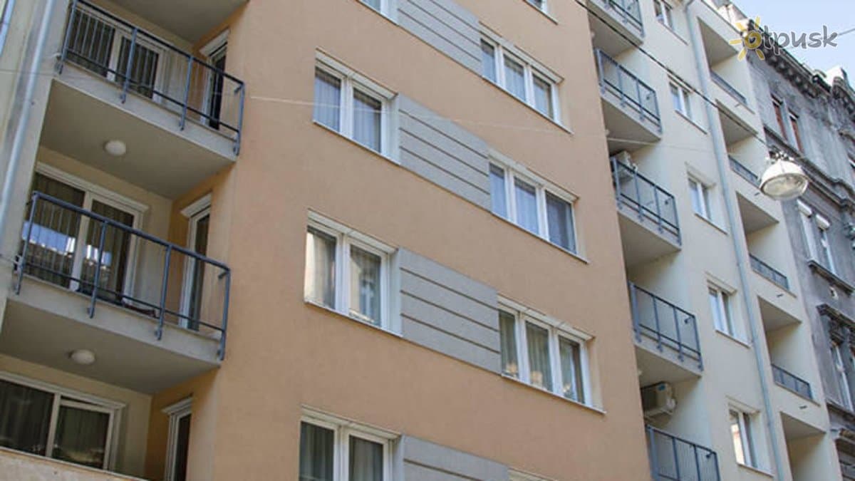 Nova Apartments
