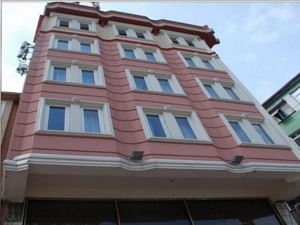 Kaya Madrid Hotel