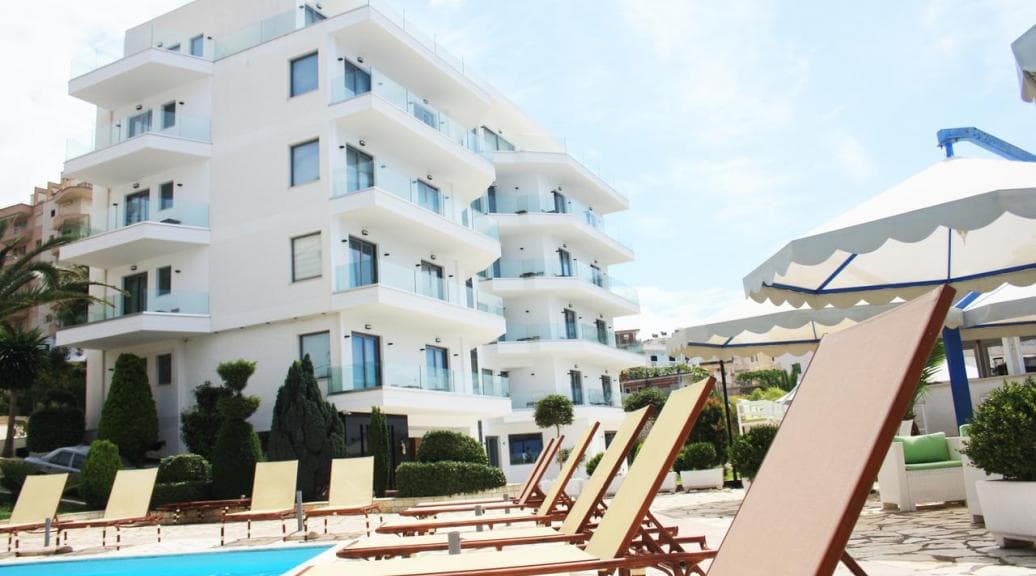 Andon Lapa Luxury Suites