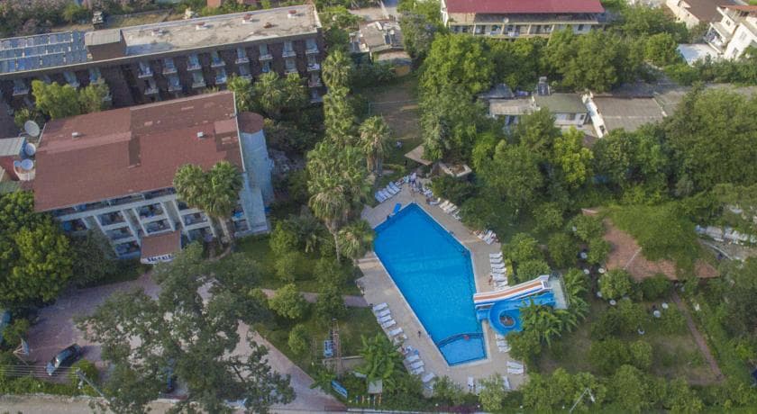 Belpoint Beach Hotel