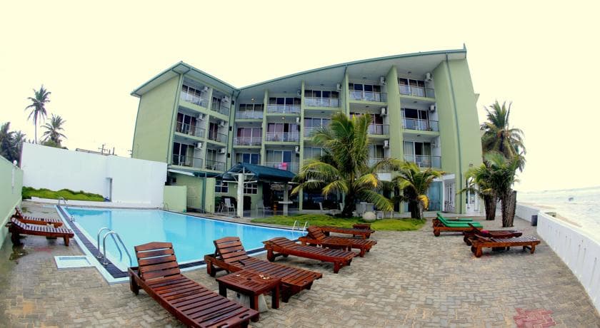 Hikkaduwa Beach Hotel