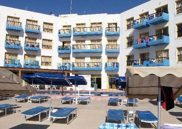 Evalena Beach Hotel Apts