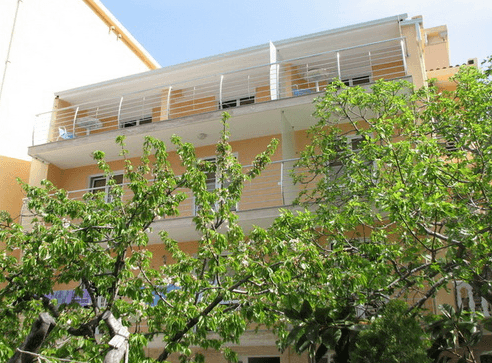 Sara Lux Apartments