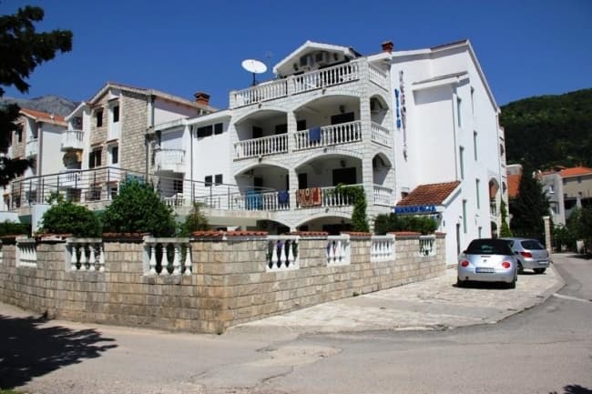 Perovic Villa
