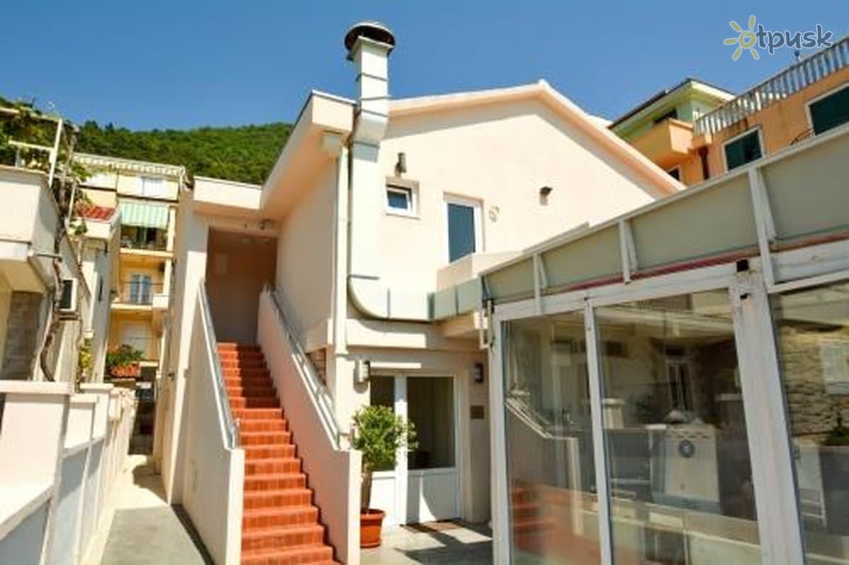Masha Guest House