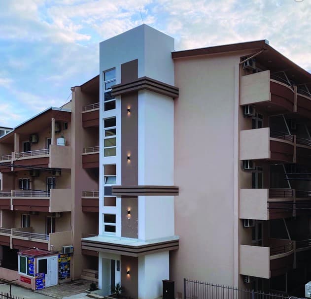 Lara Apartments